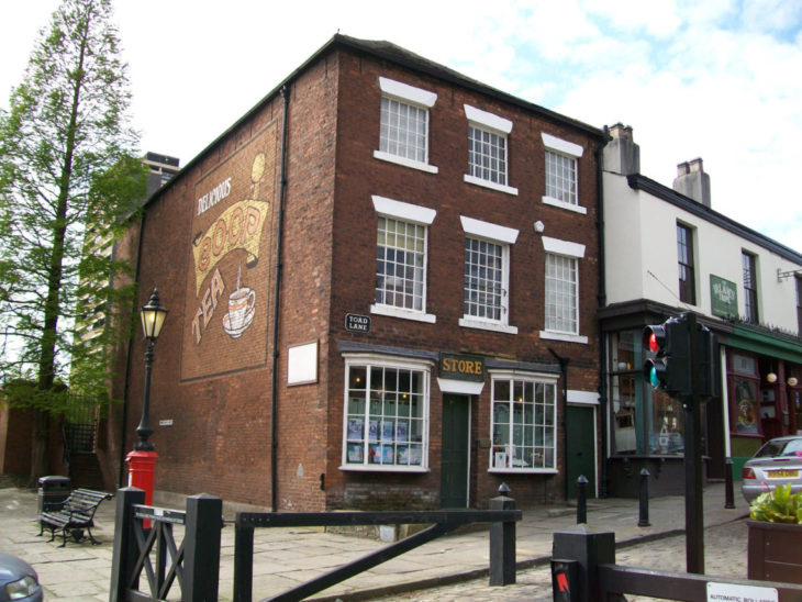 A rochdale-i szövetkezet első boltja. 1931-től múzeumként látogatható. (Forrás: Wikipédia)